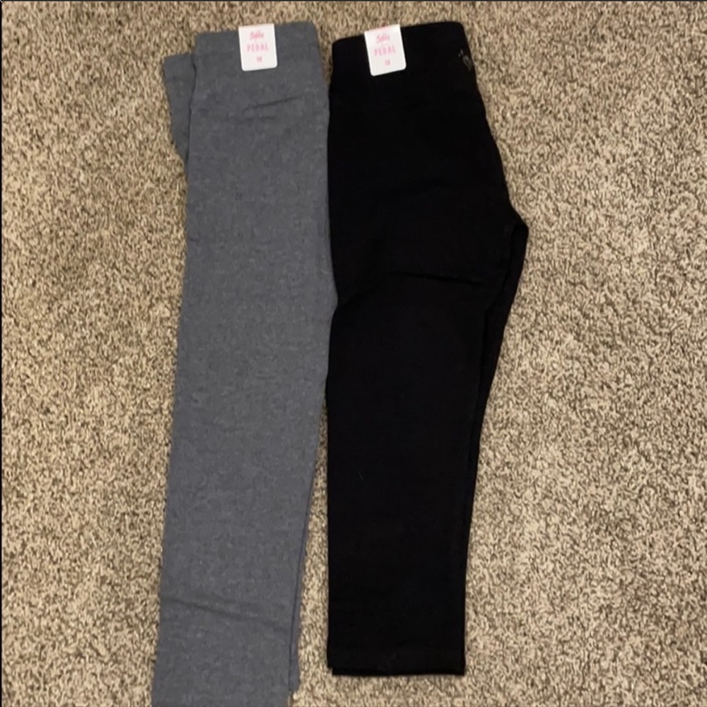Girls clothes - Picture 4 of 5